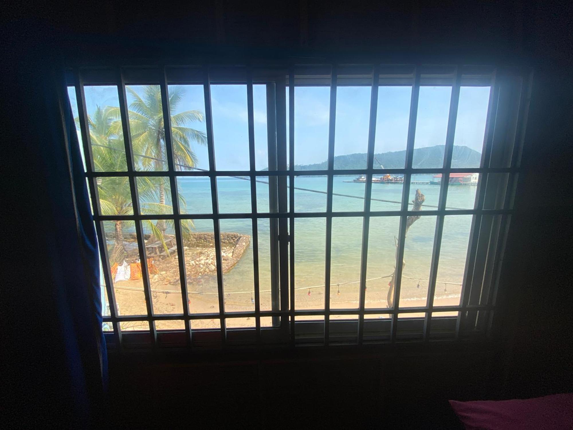 Cocohuts Hostel Koh Rong Sanloem Exterior photo