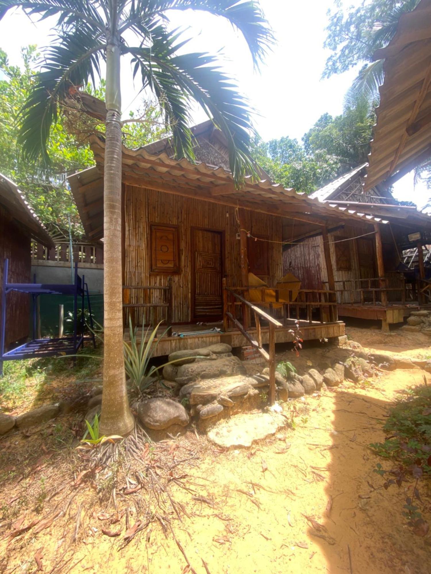 Cocohuts Hostel Koh Rong Sanloem Exterior photo