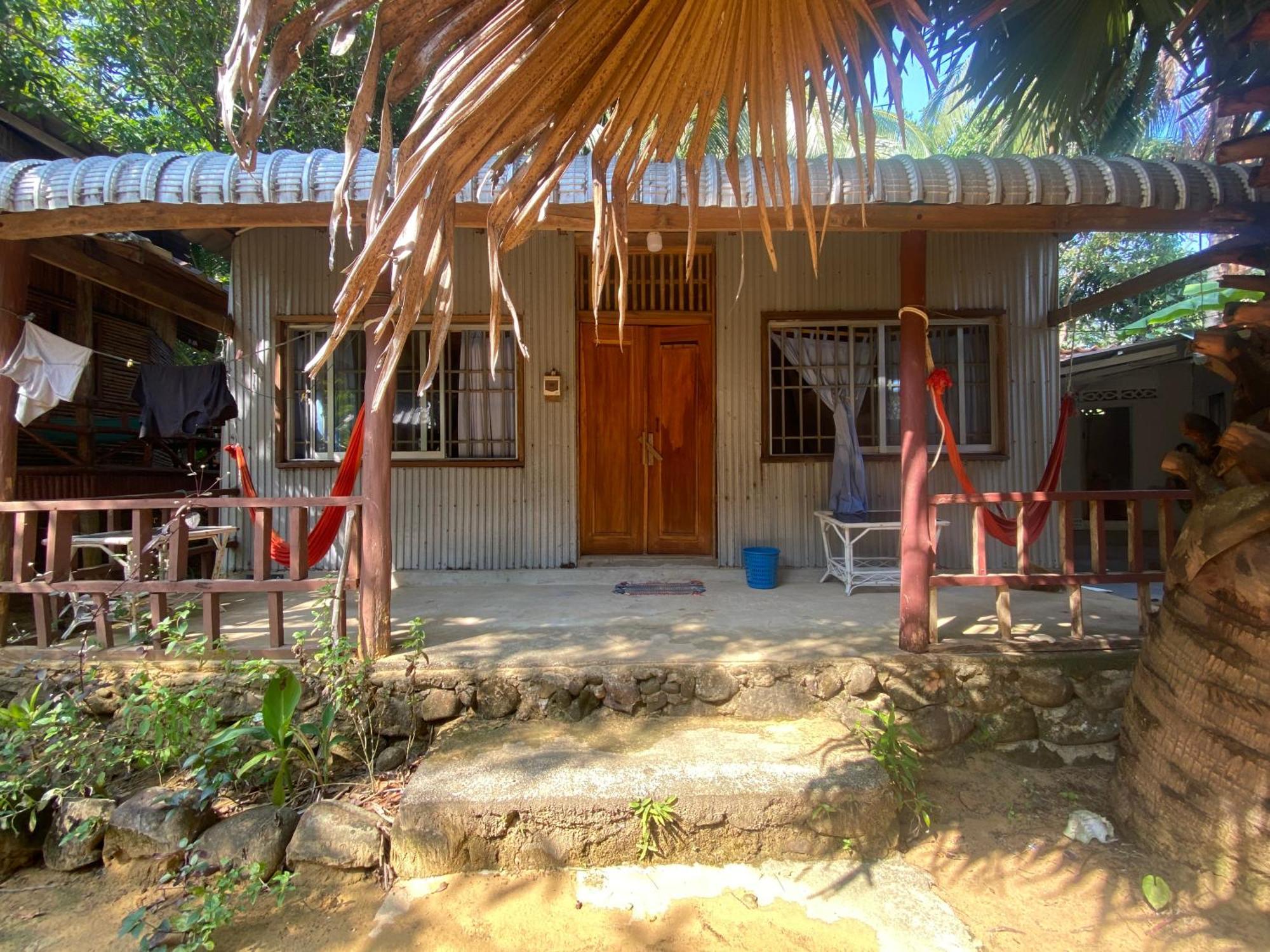 Cocohuts Hostel Koh Rong Sanloem Exterior photo