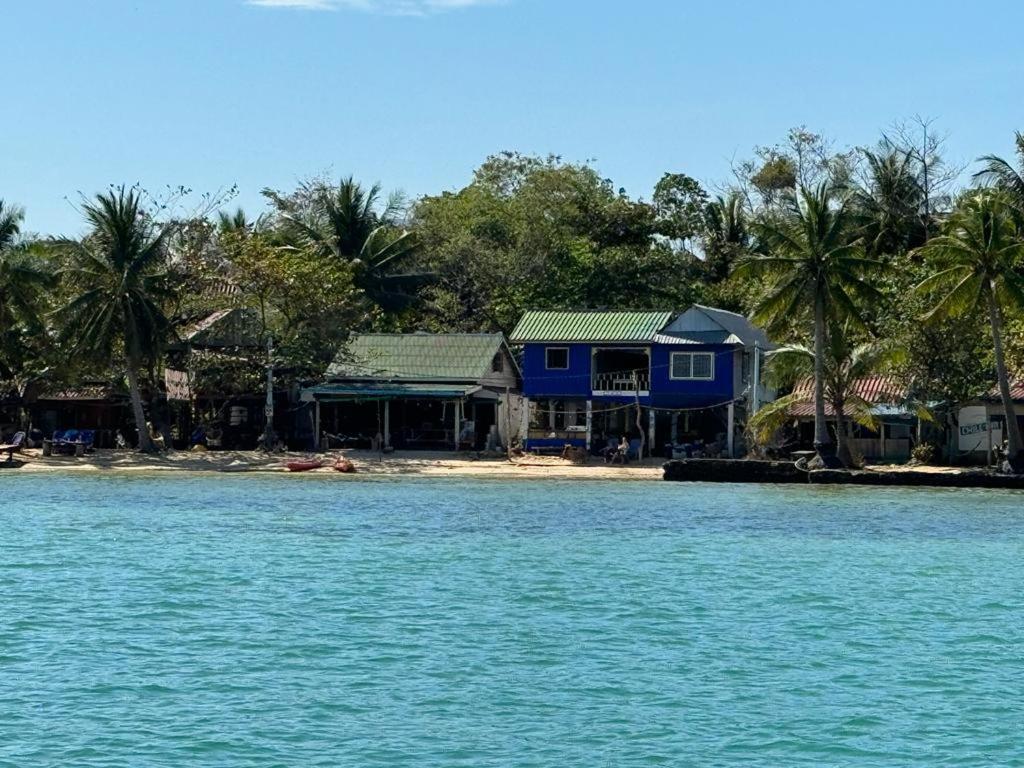 Cocohuts Hostel Koh Rong Sanloem Exterior photo