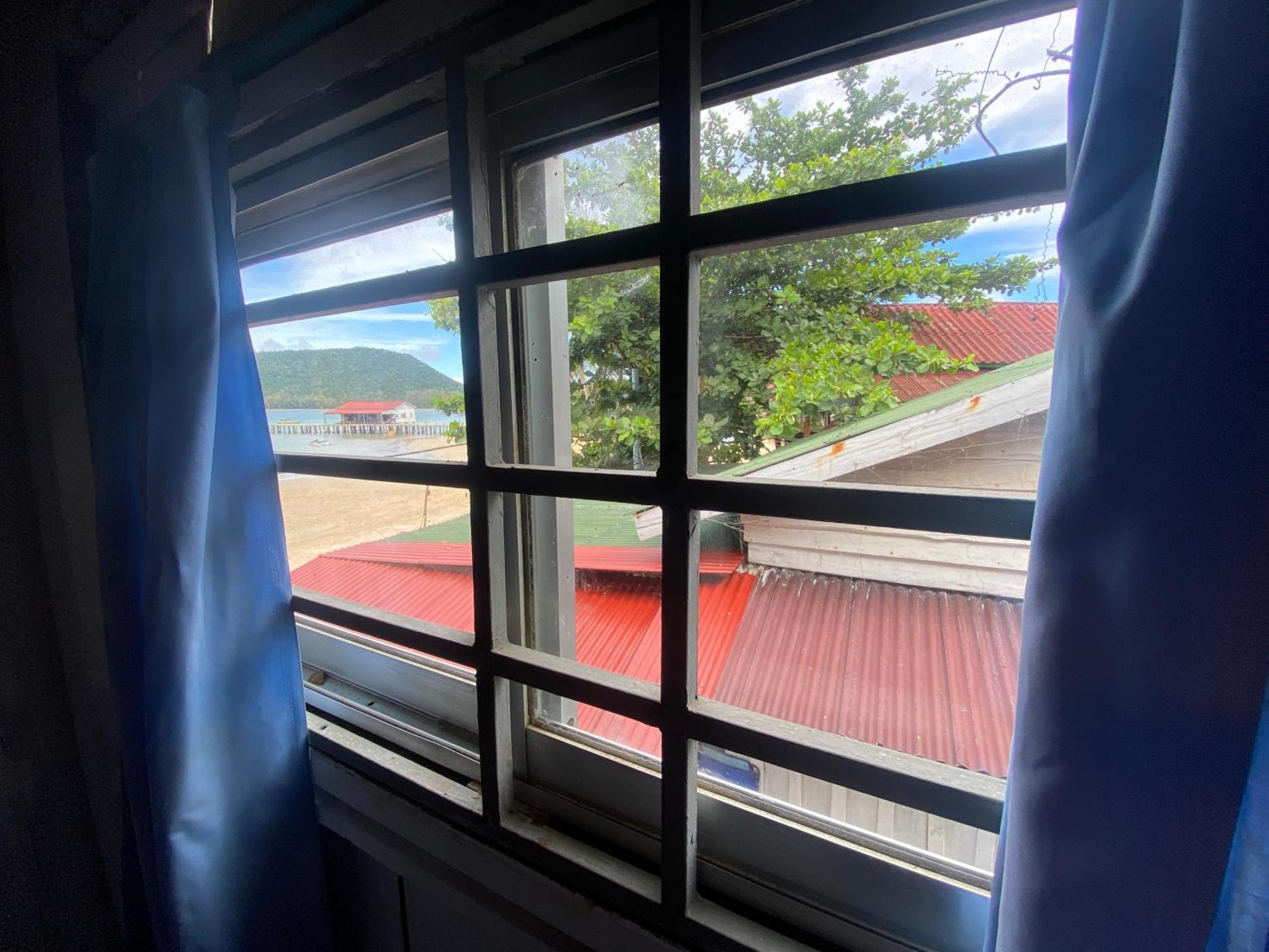 Cocohuts Hostel Koh Rong Sanloem Exterior photo